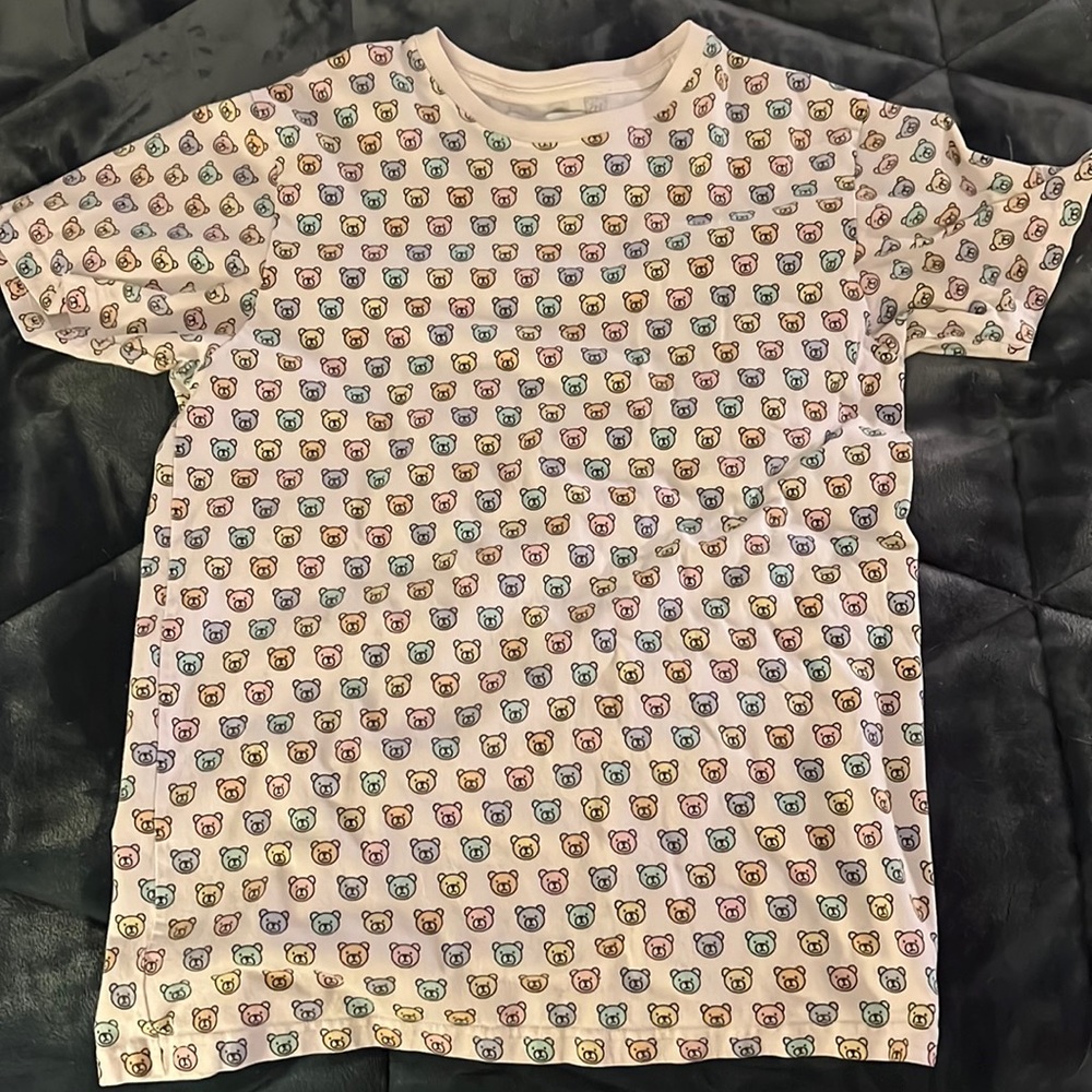 selling my Teddy Fresh Shirt because it doesn’t fit and  is like brand new!